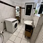 Helles & Traumhaftes In Zentraler Lage In *