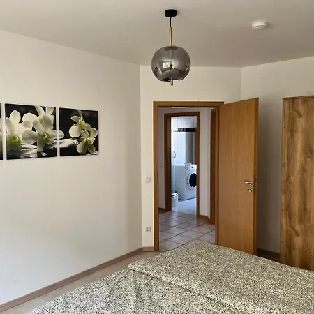 Helles & Traumhaftes In Zentraler Lage In Апартаменты *