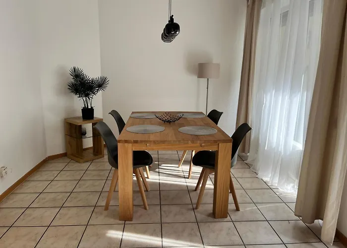 Helles & Traumhaftes In Zentraler Lage In Апартаменты *