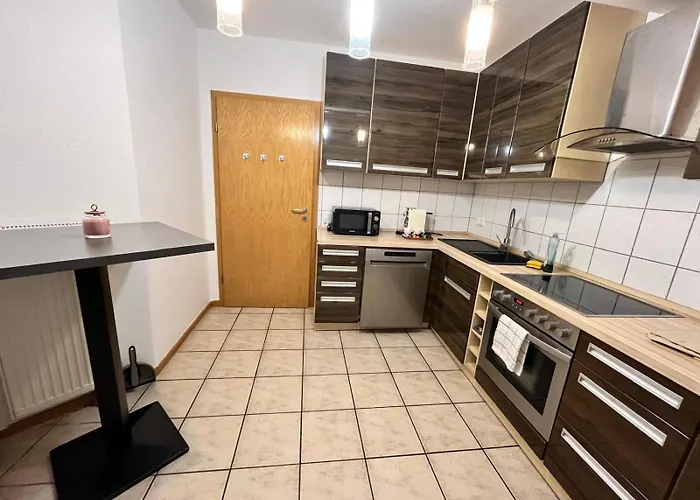 Helles & Traumhaftes In Zentraler Lage In * Мёнхен-Гладбах