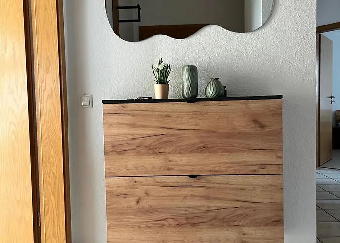 Helles & Traumhaftes In Zentraler Lage In Мёнхен-Гладбах