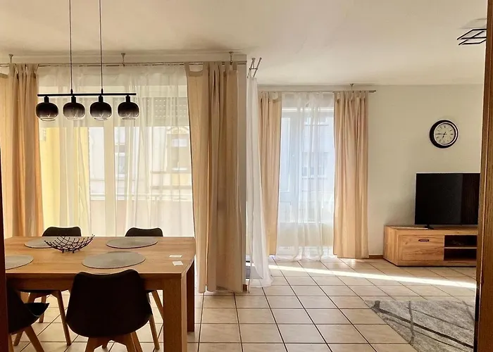 Апартаменты Helles & Traumhaftes In Zentraler Lage In