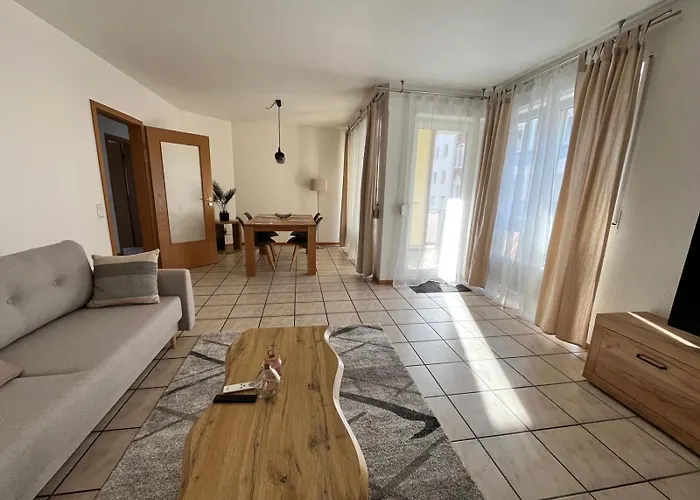 Helles & Traumhaftes In Zentraler Lage In Апартаменты Мёнхен-Гладбах